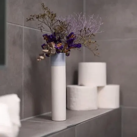 Center - Modern & Elegant Apartamento