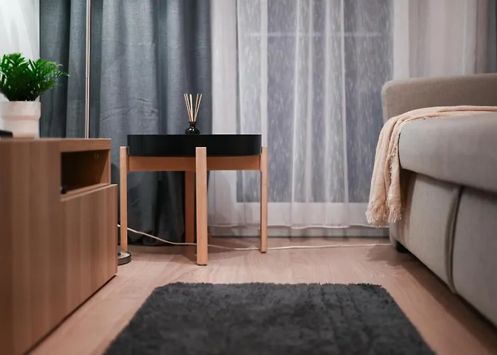 Center - Modern & Elegant Apartment
