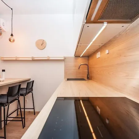 Center - Modern & Elegant Apartamento *