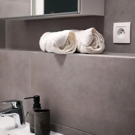 Center - Modern & Elegant Bratislava